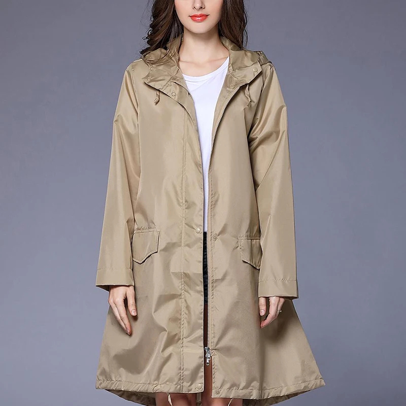 Salma | Modern and fashionable winter clothing item.