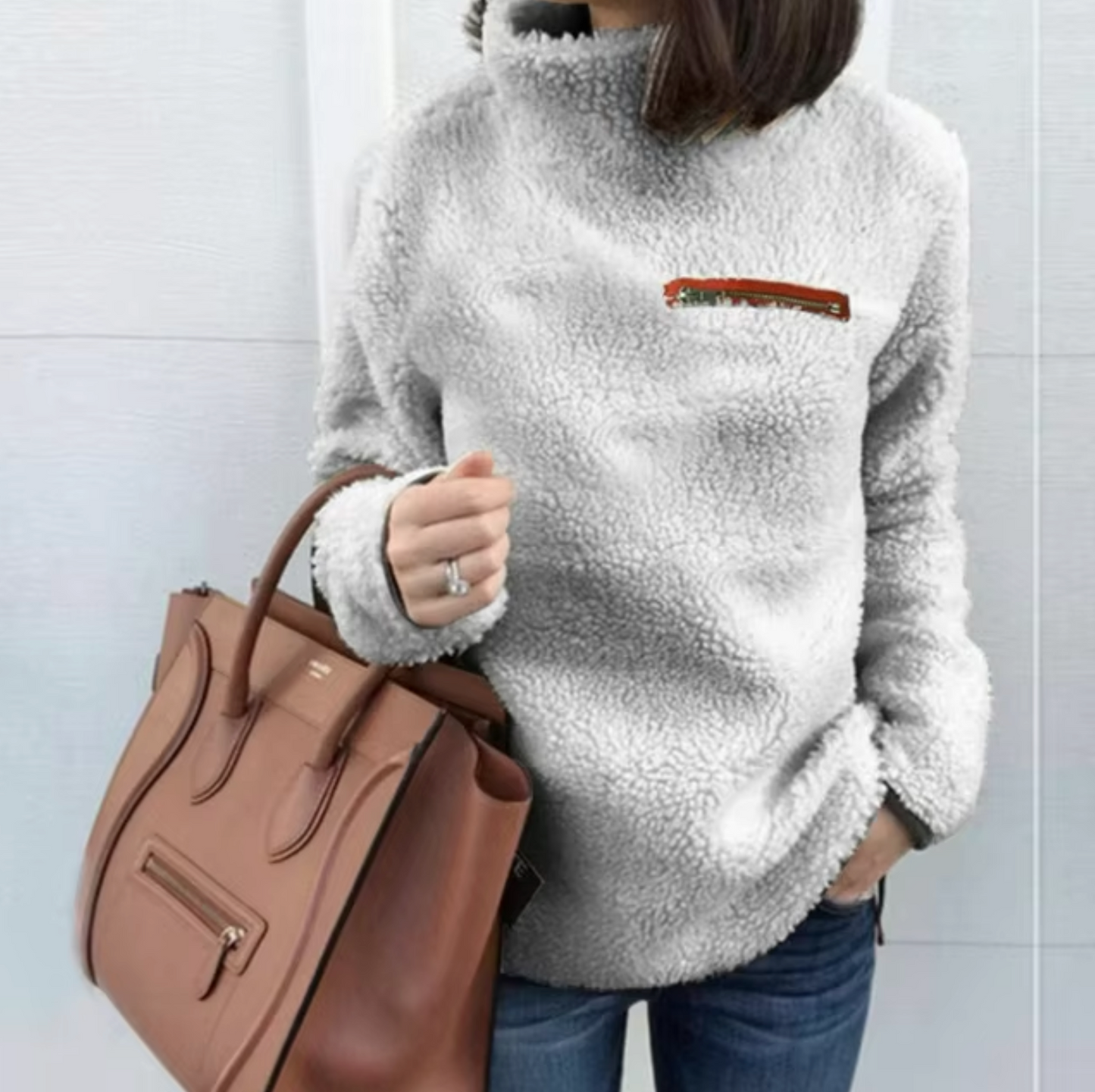 Reina | Turtleneck sweater made of soft plush