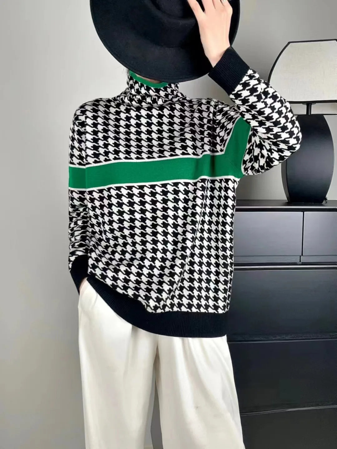 Mara® | Elegant turtleneck sweater