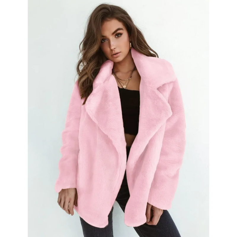 Maricela | Fashionable and minimalist winter garment