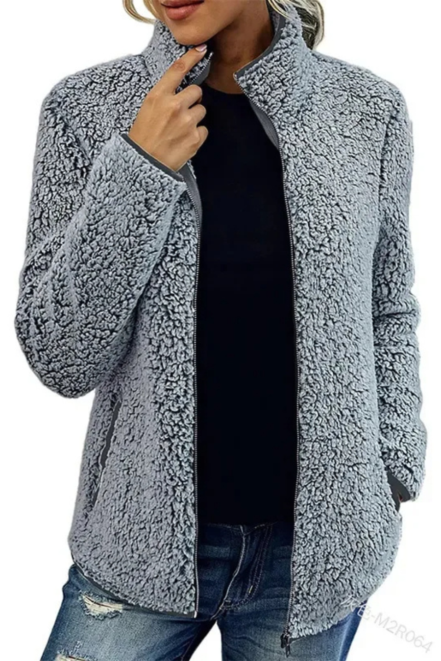 Cecilia | Relaxed and timeless winter garment