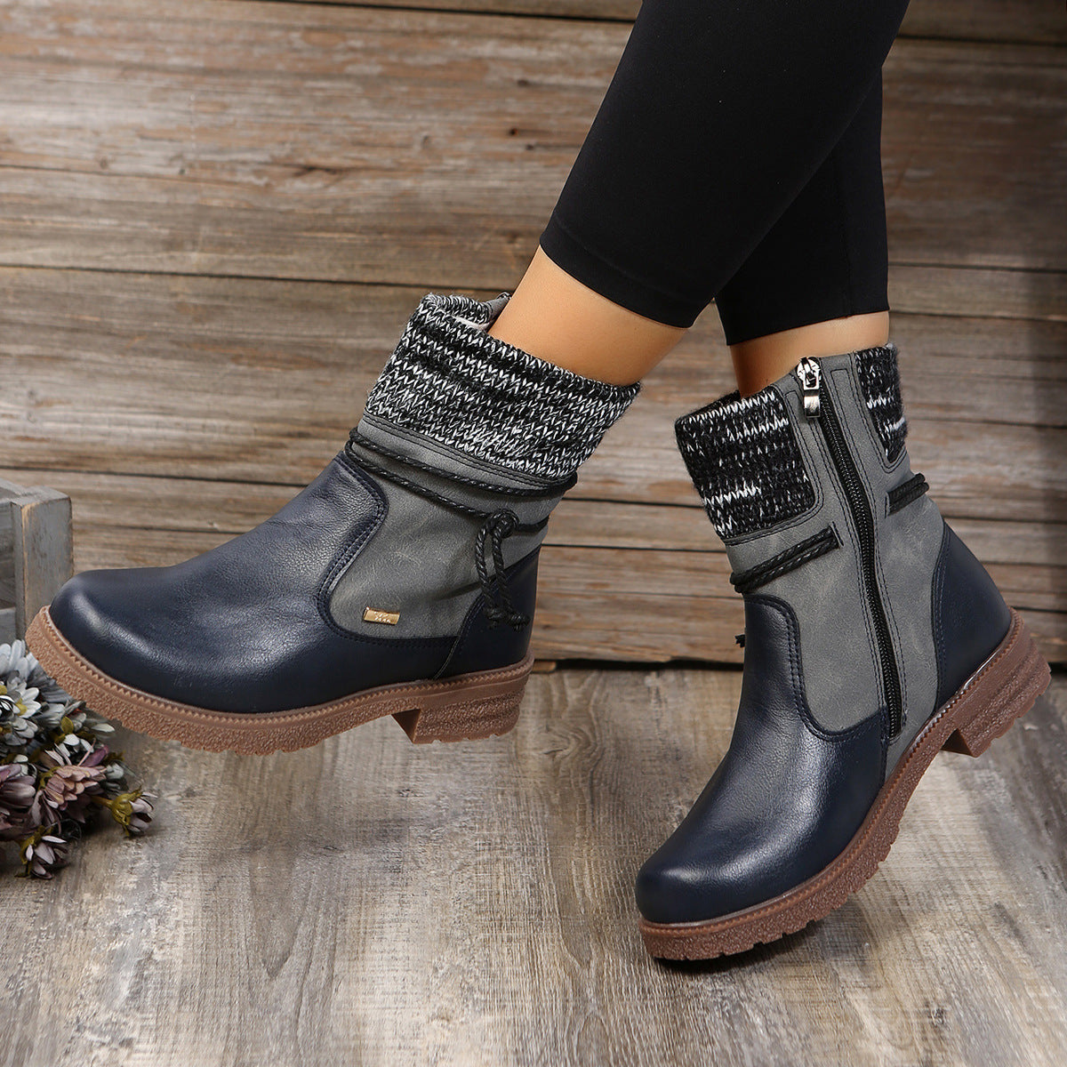 Daniela | PU leather boots with side zip