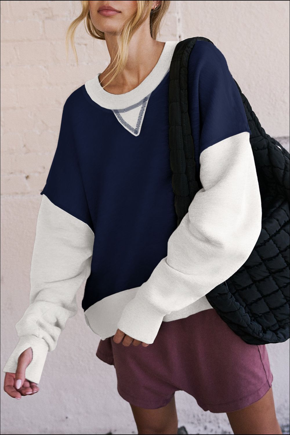 Vera | Color block sweatshirt with a crew neck and long sleeves