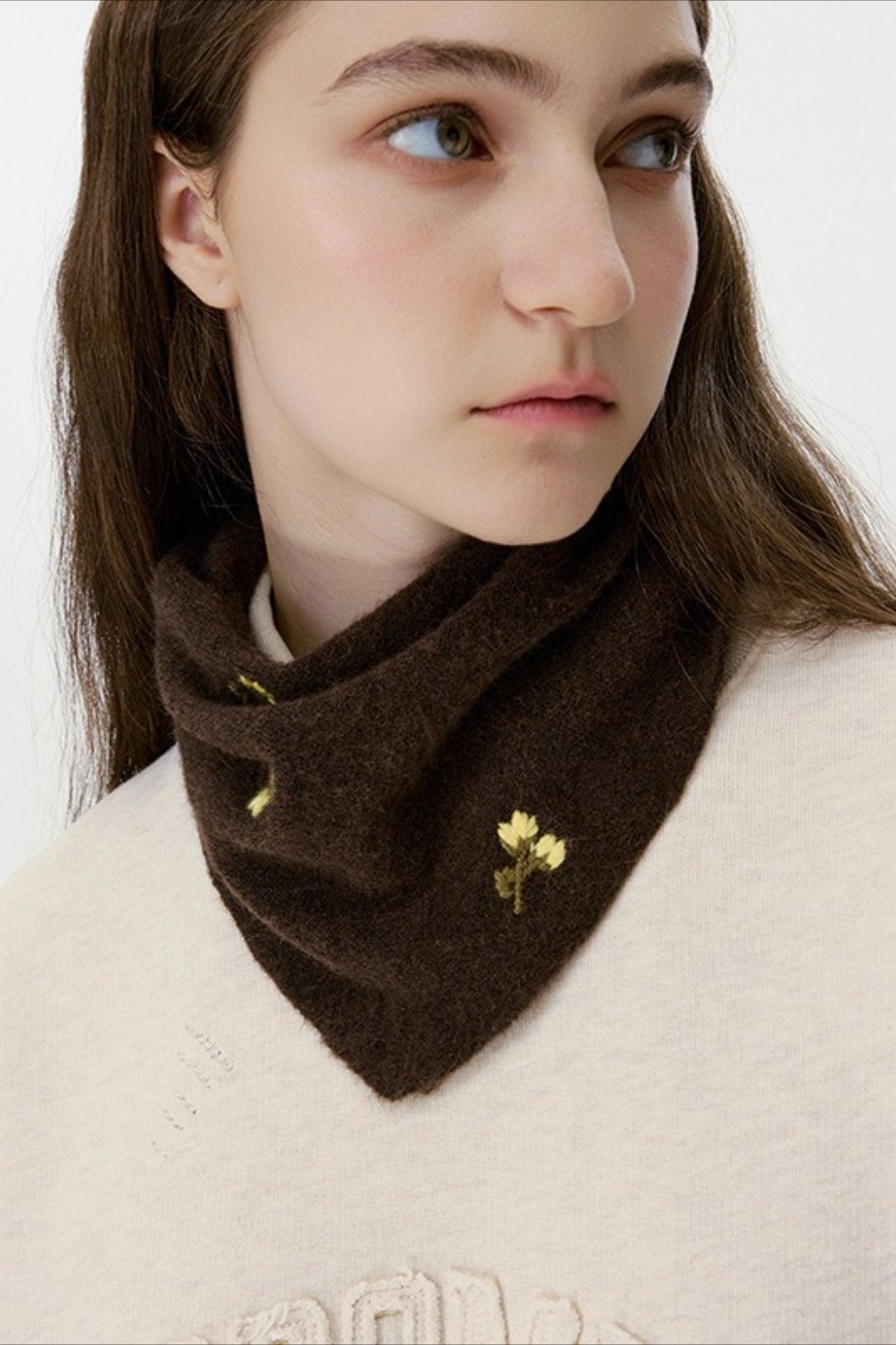 Wool Vintage Flower Embroidered Knitted Scarf