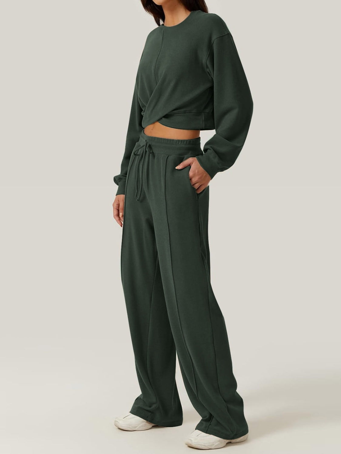 Gina | Set consisting of a crossover crew neck top and drawstring trousers