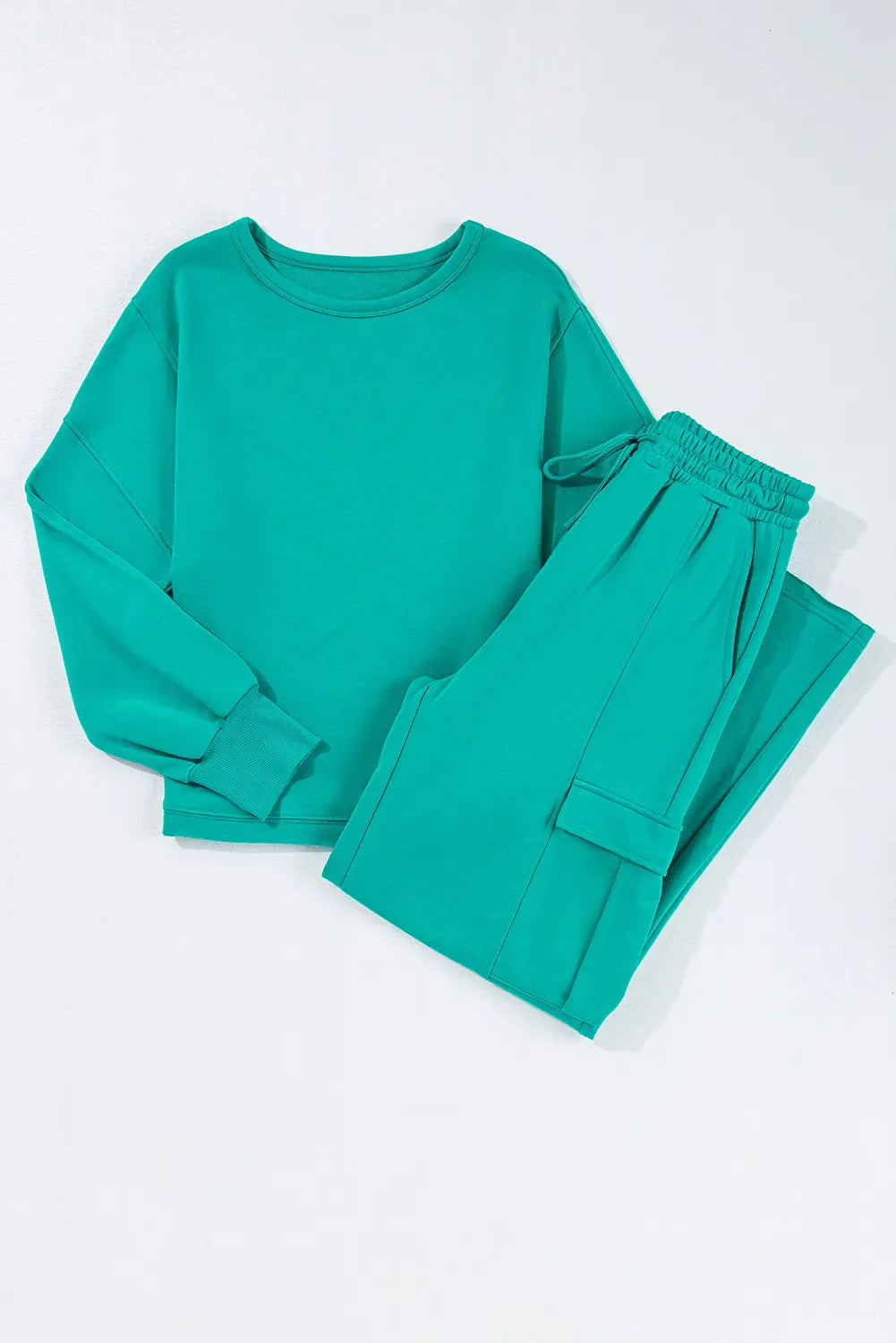 Yazmin | Complete set consisting of a long-sleeved crew-neck shirt and drawstring trousers