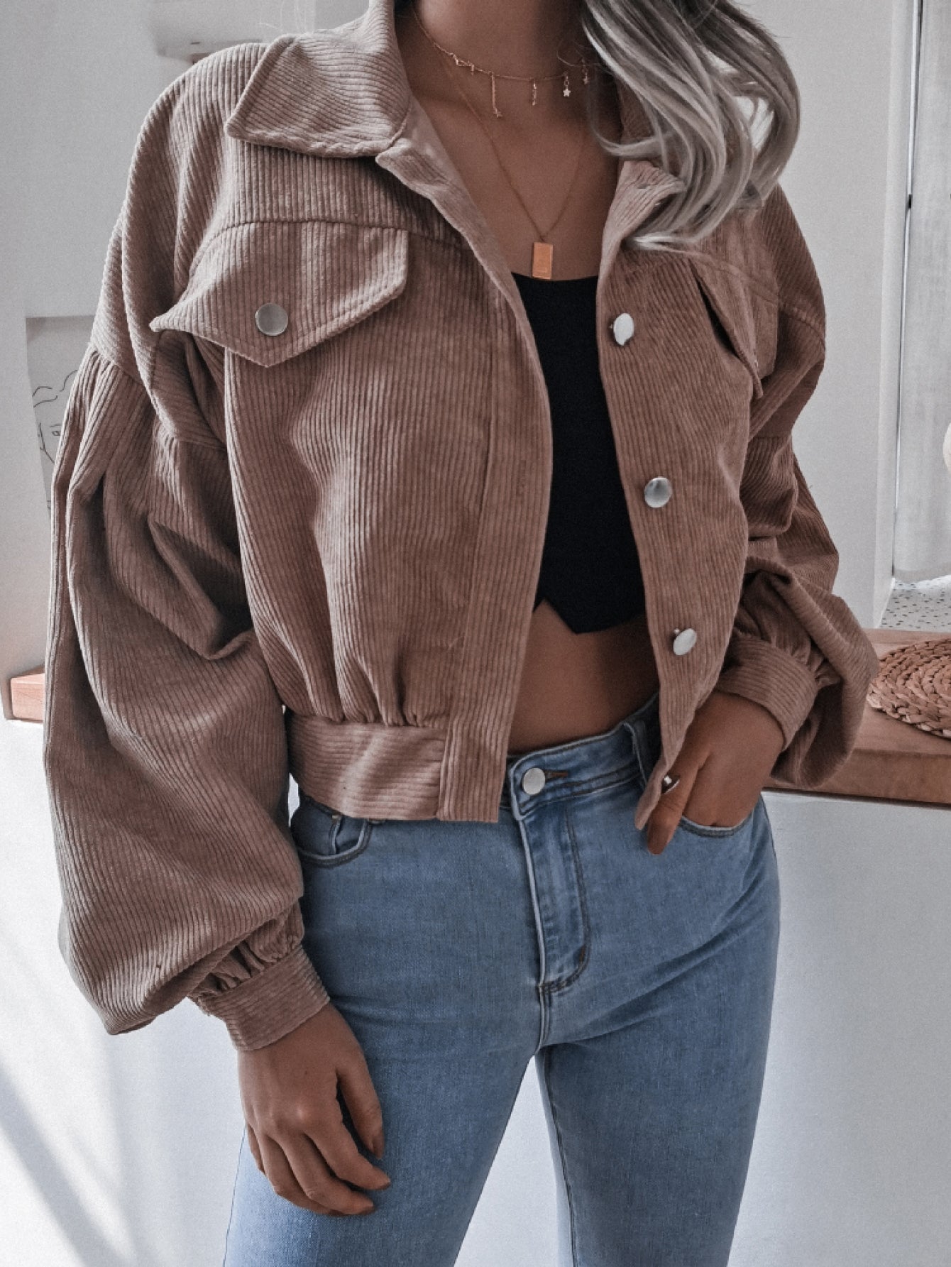 Esther | Cropped corduroy jacket with lantern sleeves