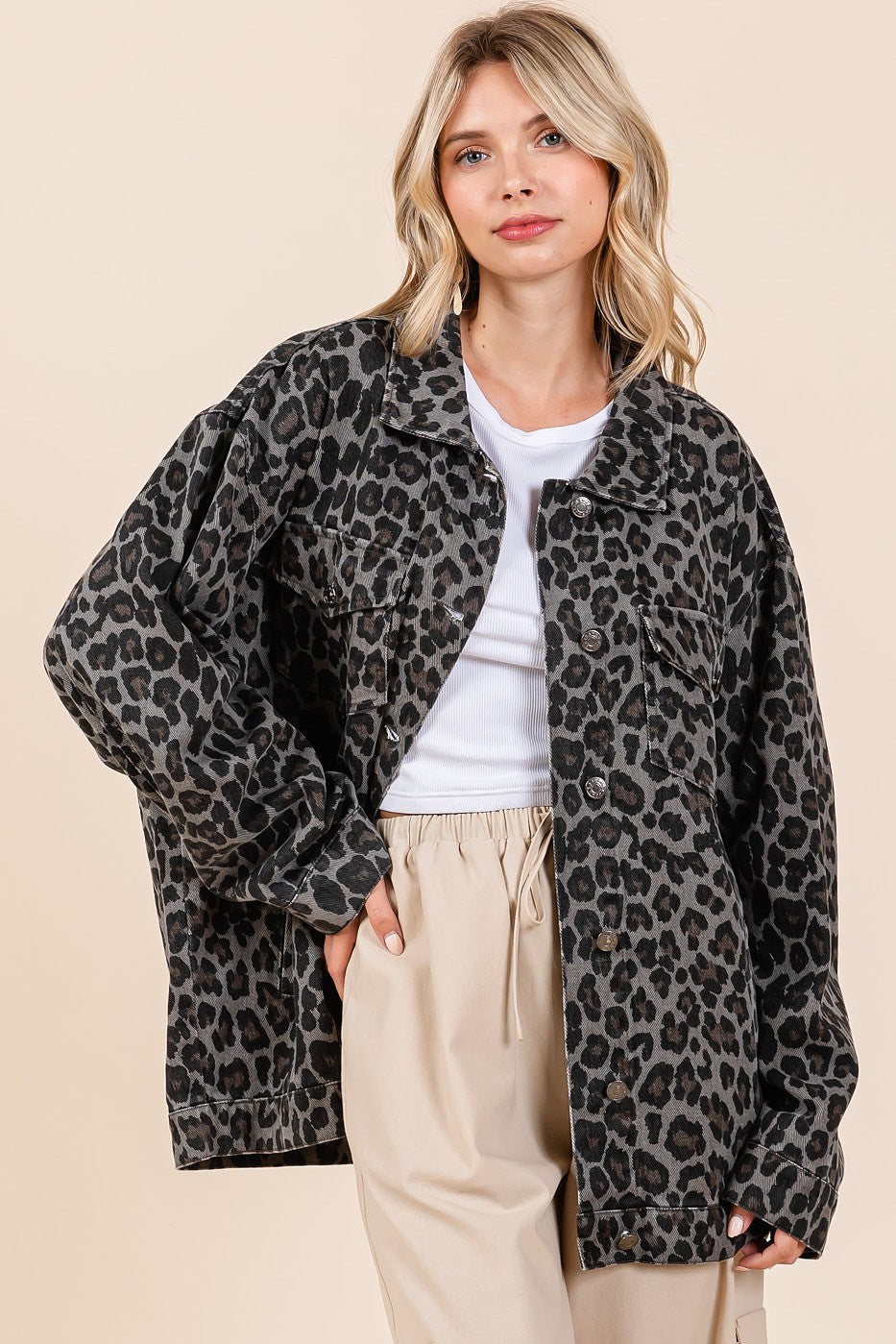 Geraldine | Mittoshop leopard denim jacket with buttons and chest pockets