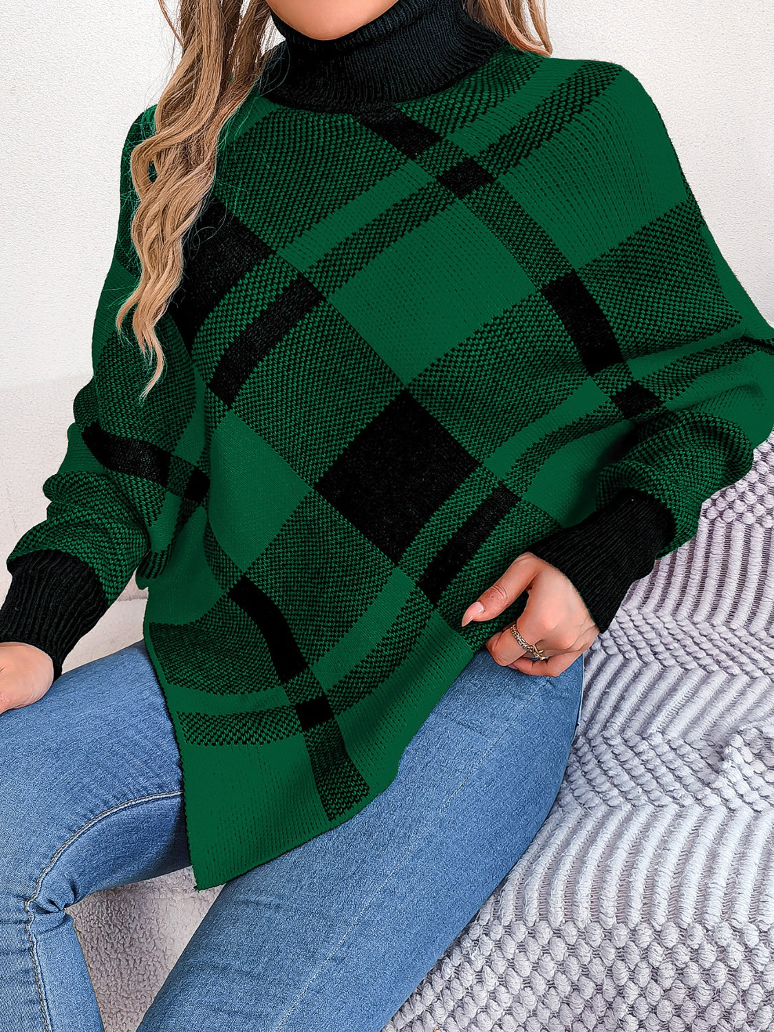 Tabea | Checked turtleneck sweater with batwing sleeves