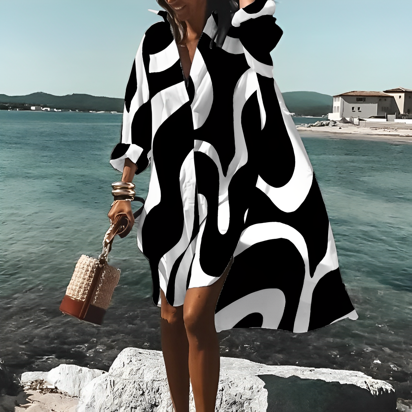 Gia® | Knee-Length Dress With Unique Print