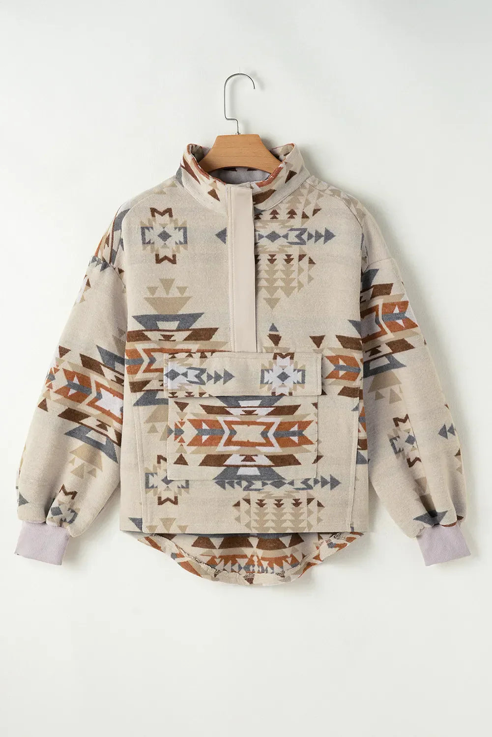Emilia | Long-sleeved sweatshirt with a geometric collar neckline