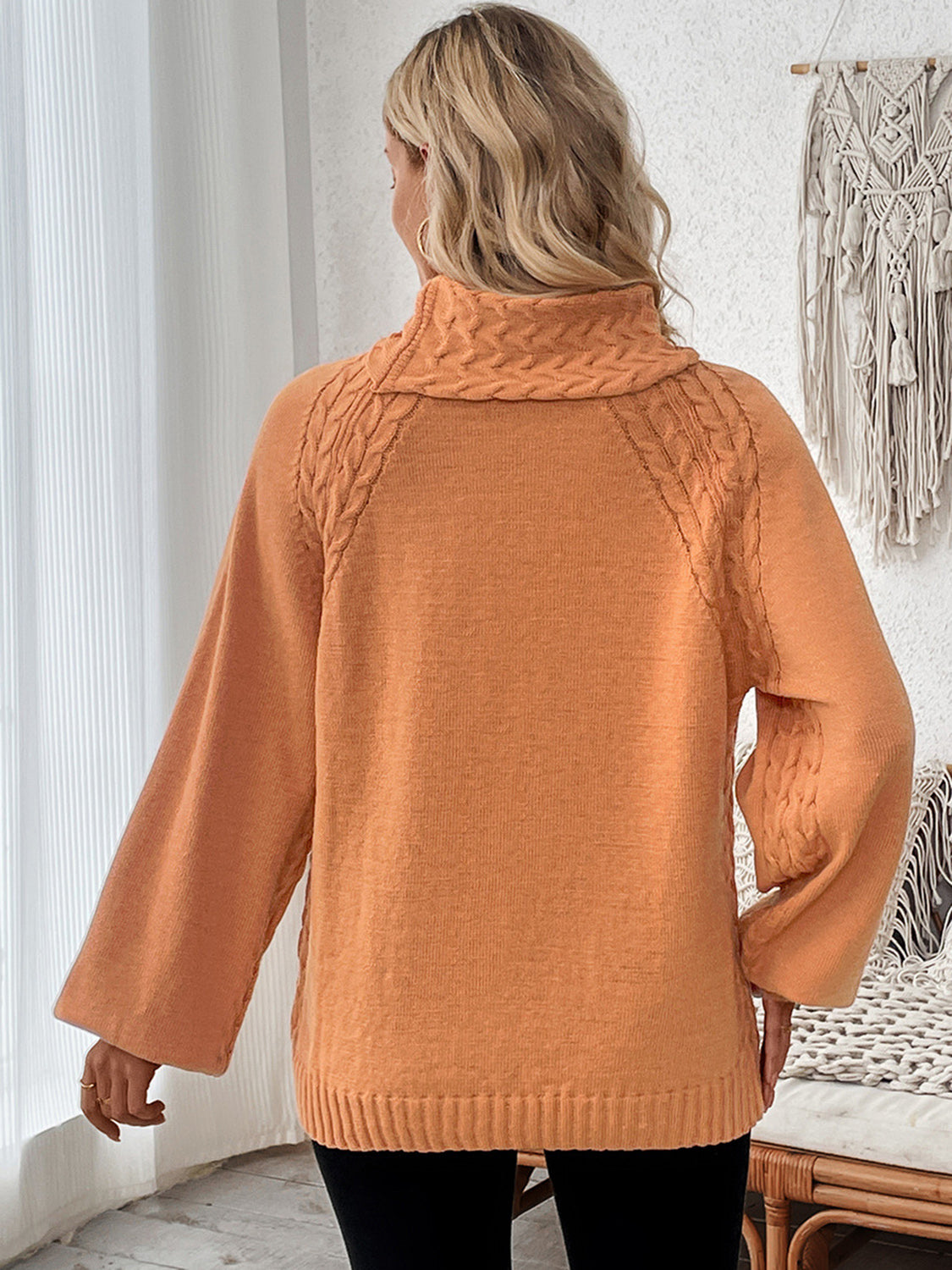 Silvia | Cable knit turtleneck sweater with long sleeves