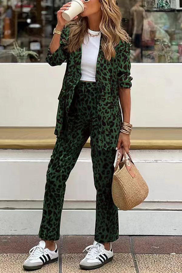 Monique | Blazer and trousers