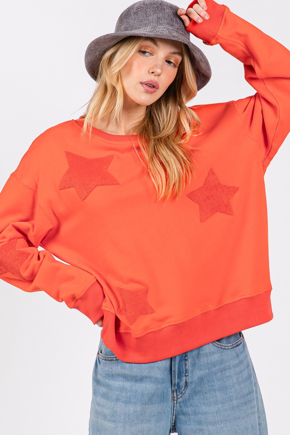 Linda | Long-sleeved sweatshirt with star patch