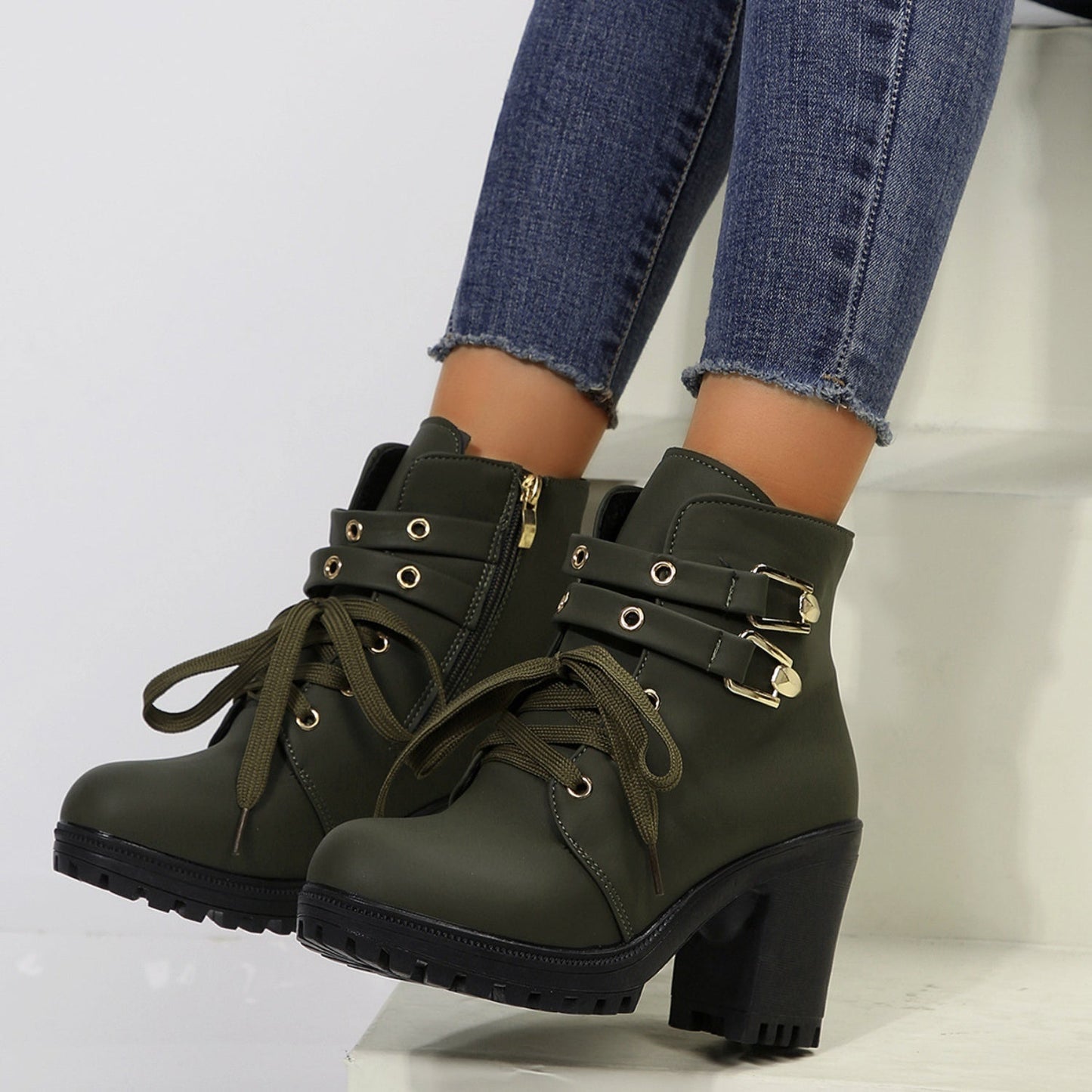 Karina | Durable orthopedic boots