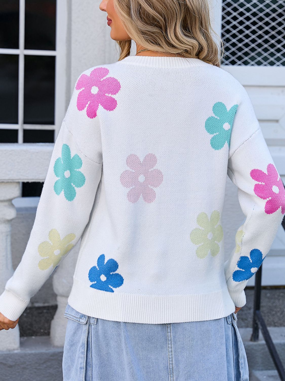 Aitana | Long-sleeved sweater with a floral crew neck