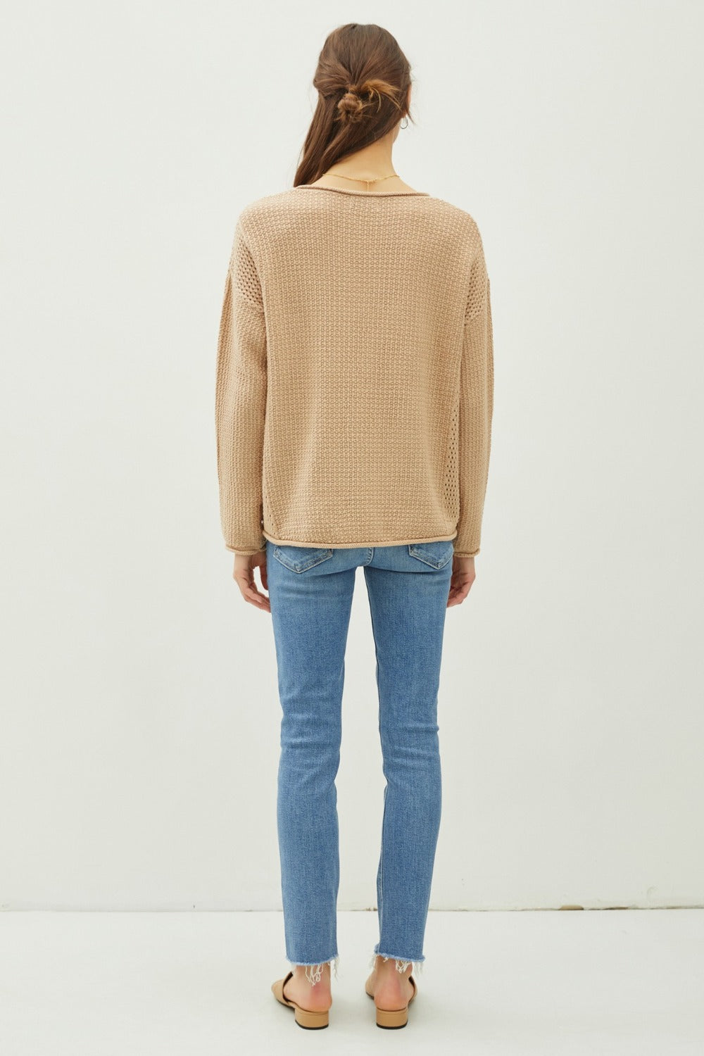 Eugenia | Be Cool Roll sweater with an openwork crew neck