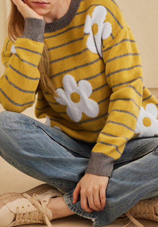Leire | Long-sleeved sweater with floral stripes and a crew neck