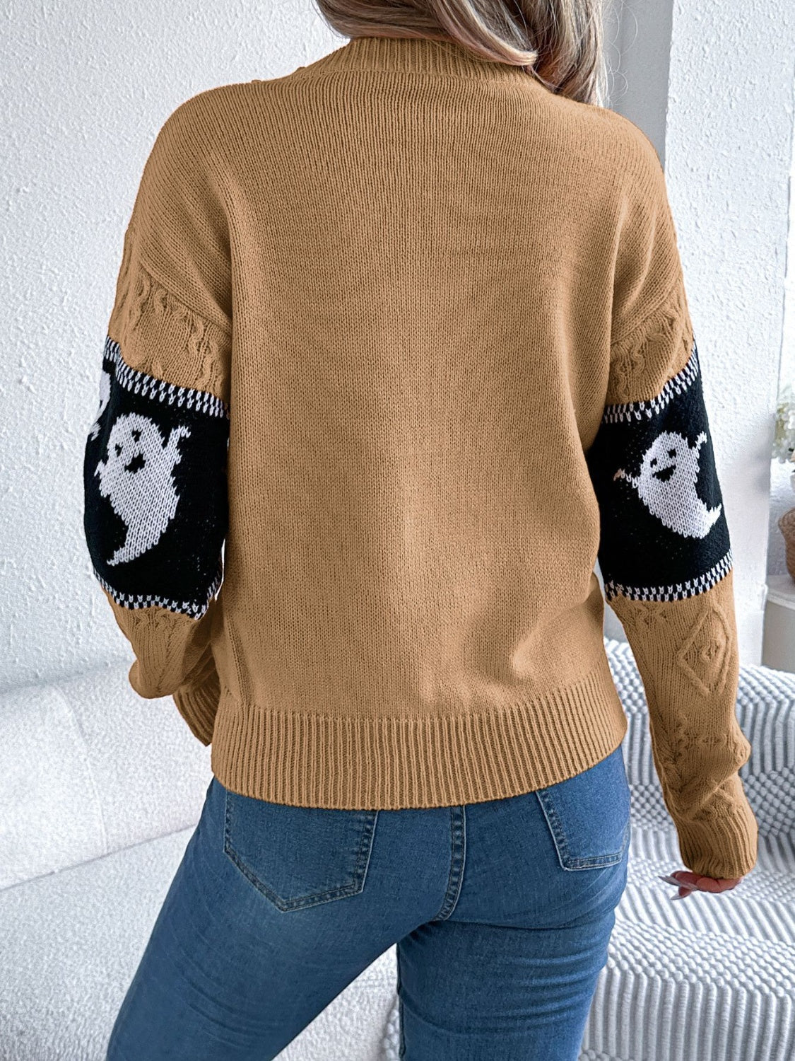 Victoria | Ghost crew neck long sleeve sweater