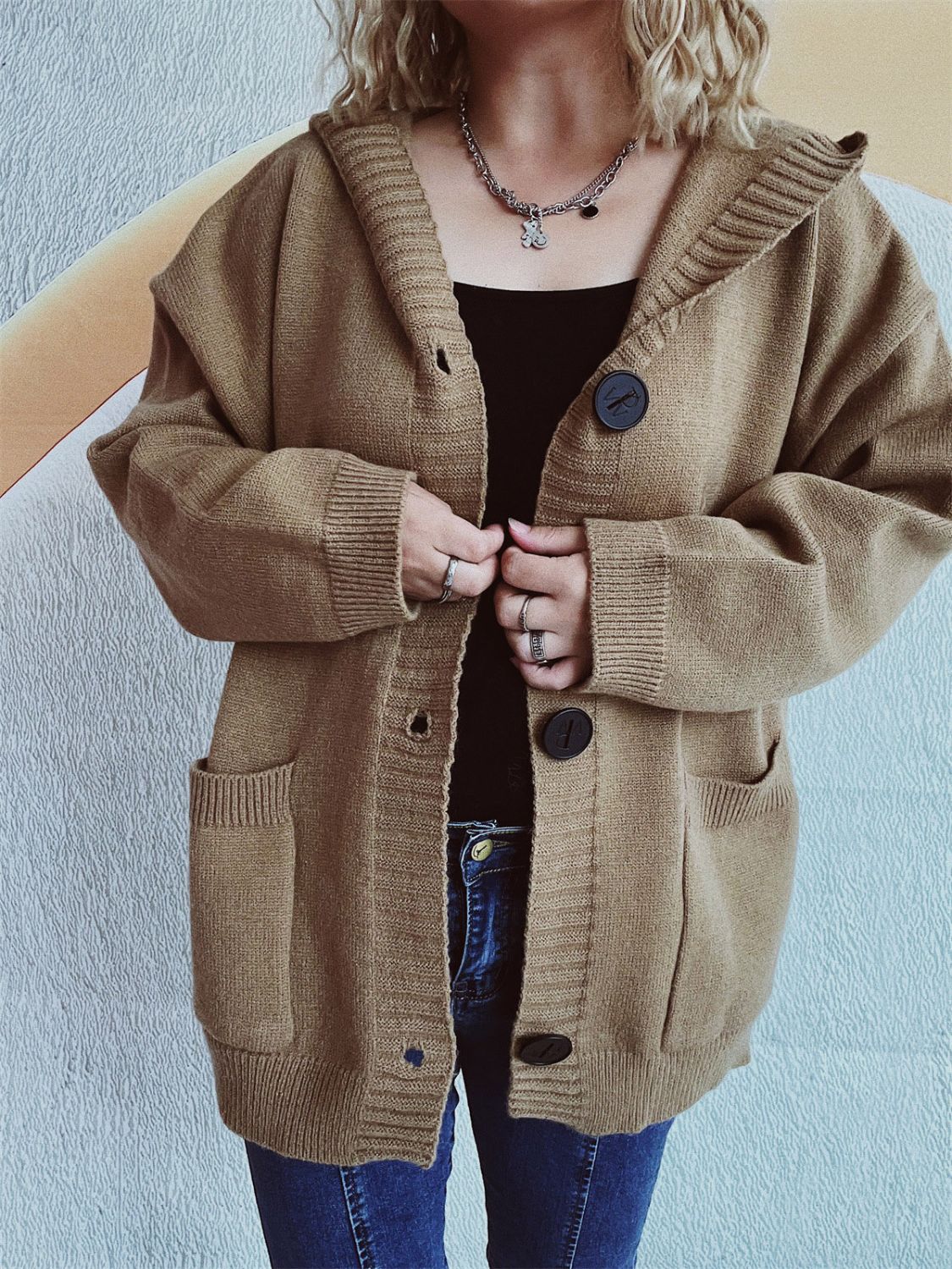 Beatrice | Long-sleeved cardigan with hood and dropped shoulders