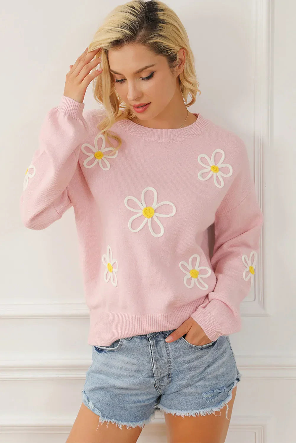 Teresa | Floral sweater with a crew neck and dropped shoulders