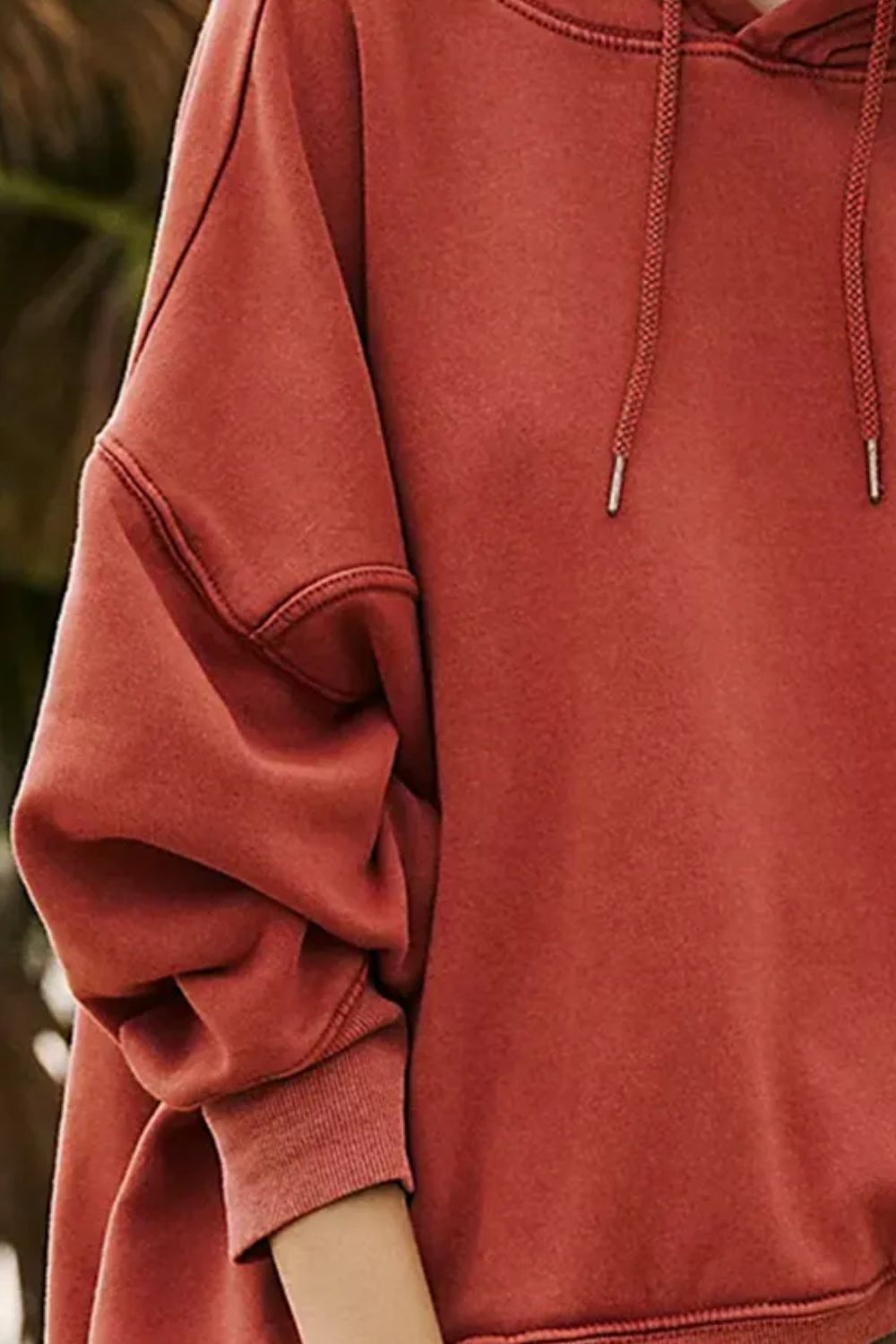 Violeta | Long sleeve hoodie with drawstring and dropped shoulders