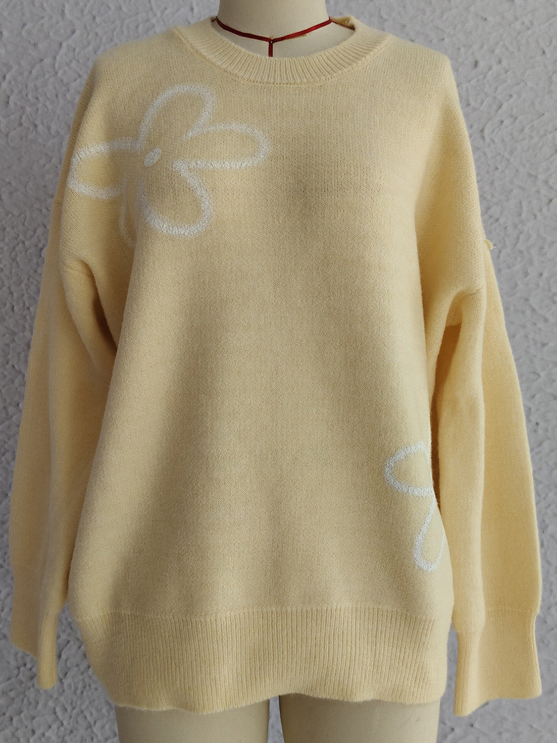 Sofia | Long-sleeved sweater with a floral crew neck