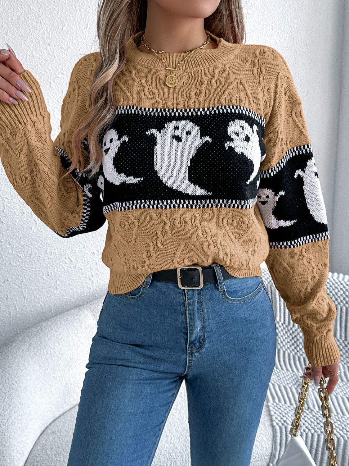Victoria | Ghost crew neck long sleeve sweater