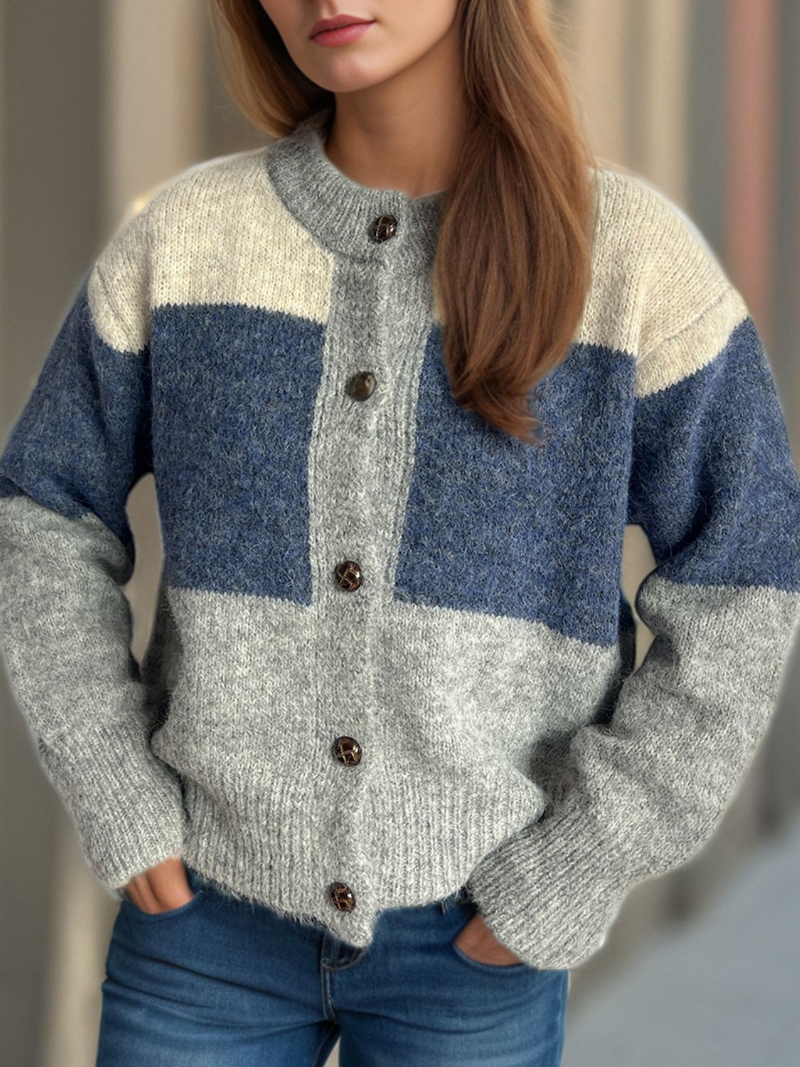 Jacqueline | Color block crew neck cardigan with buttons