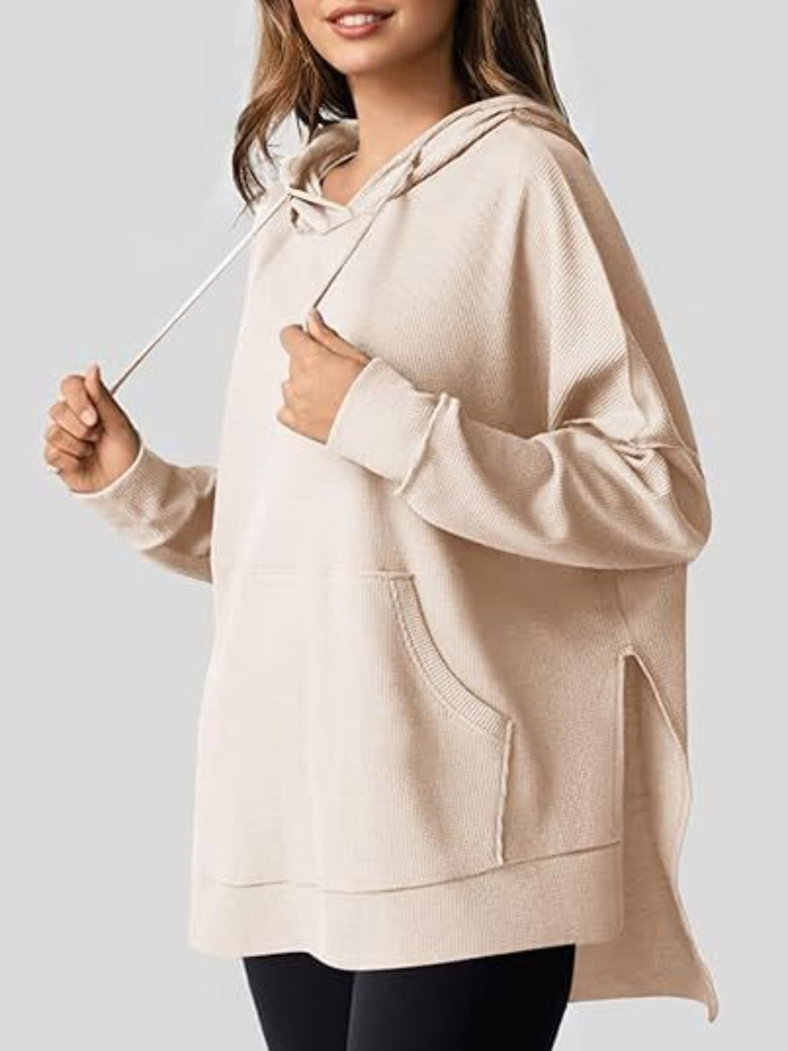 Eleonora | Long sleeve hoodie with drawstring and slit