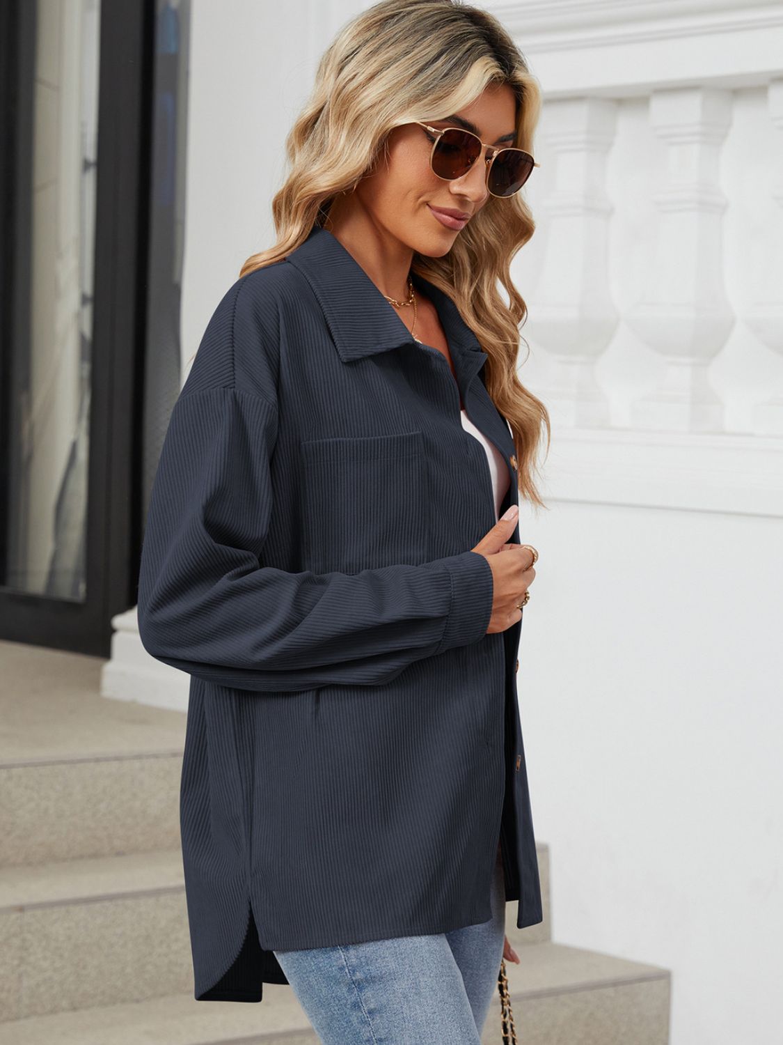 Ines | Long-sleeved outerwear with a button placket and dropped shoulders