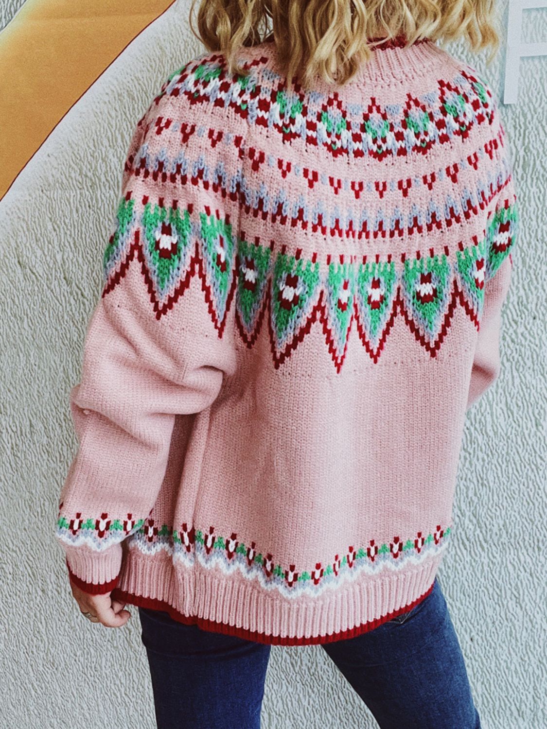 Diana | Long sleeve cardigan with a contrasting geometric crew neck