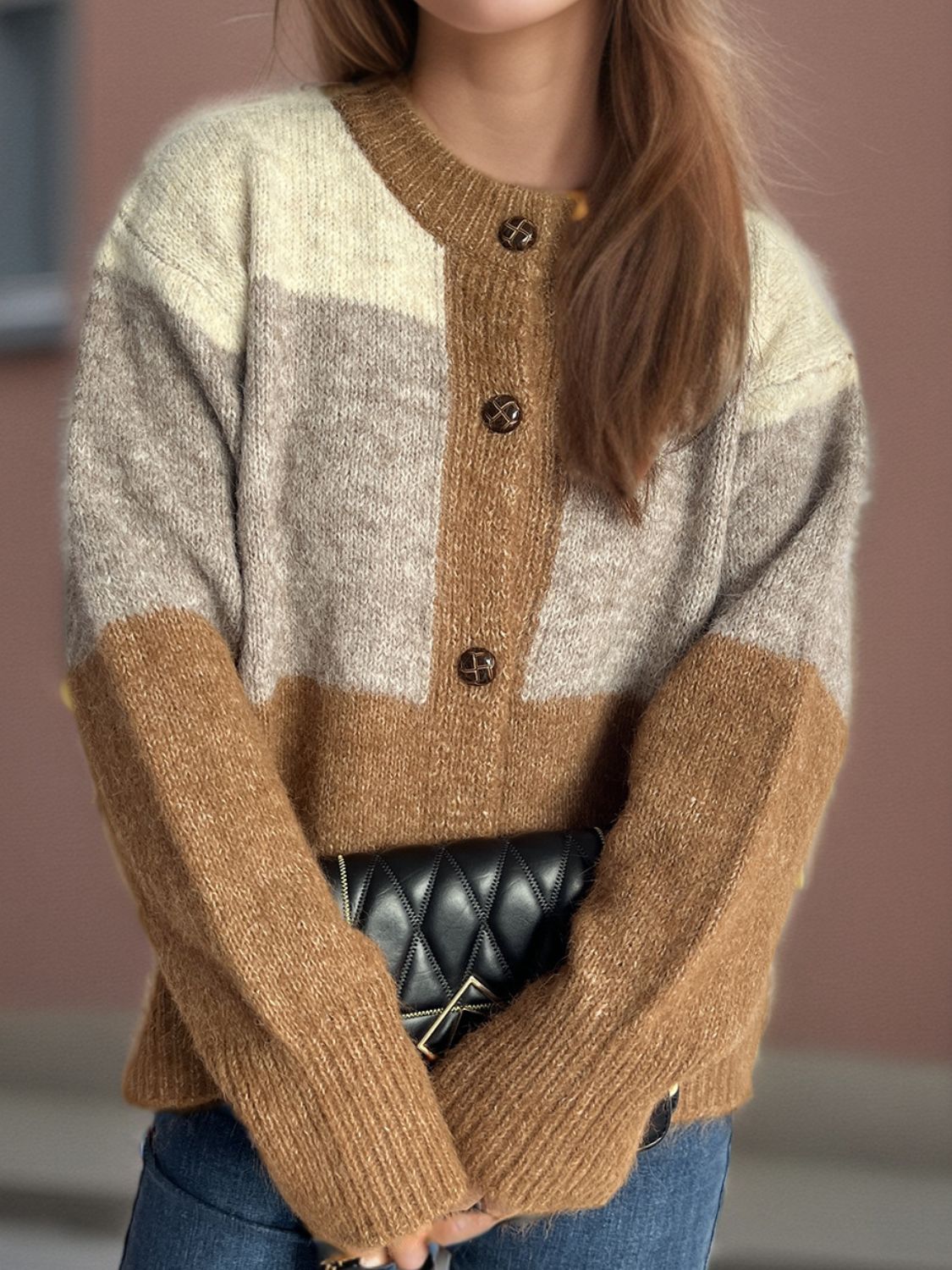 Jacqueline | Color block crew neck cardigan with buttons