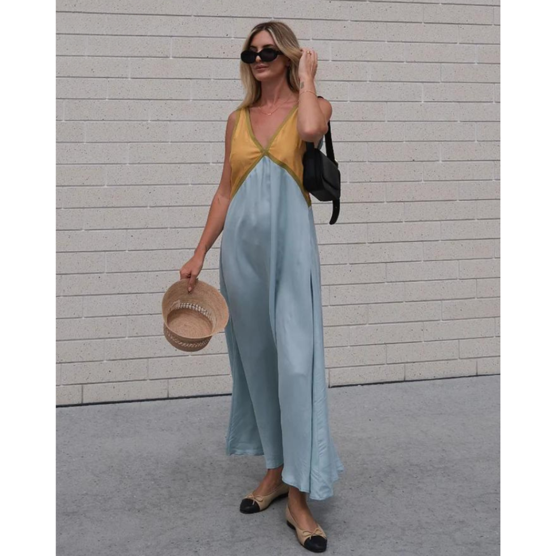 Lucrezia® | Elegant Dress With V Fit