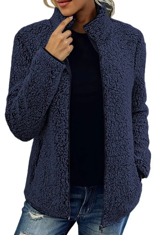 Cecilia | Relaxed and timeless winter garment