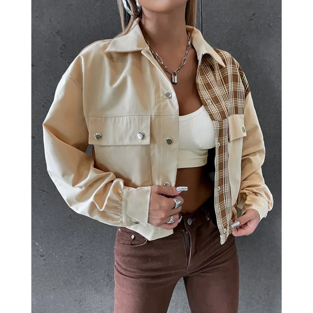 Leonor | Elegant and casual winter garment