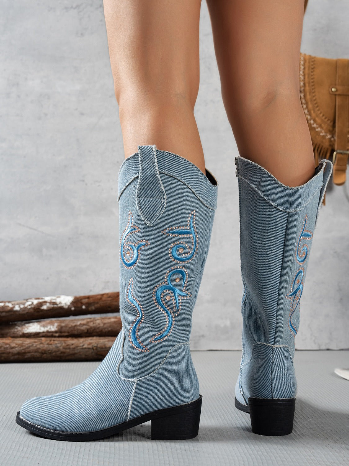 Elsa | Embroidered pointed toe boots with block heel