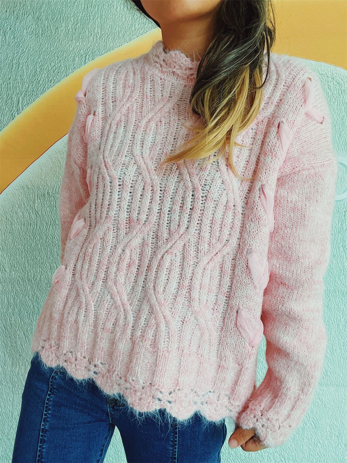 Gabriella | Long-sleeved sweater with dropped shoulders and a wavy hem