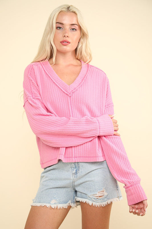 Mirjam | Ribbed knit top with exposed seam and V-neckline