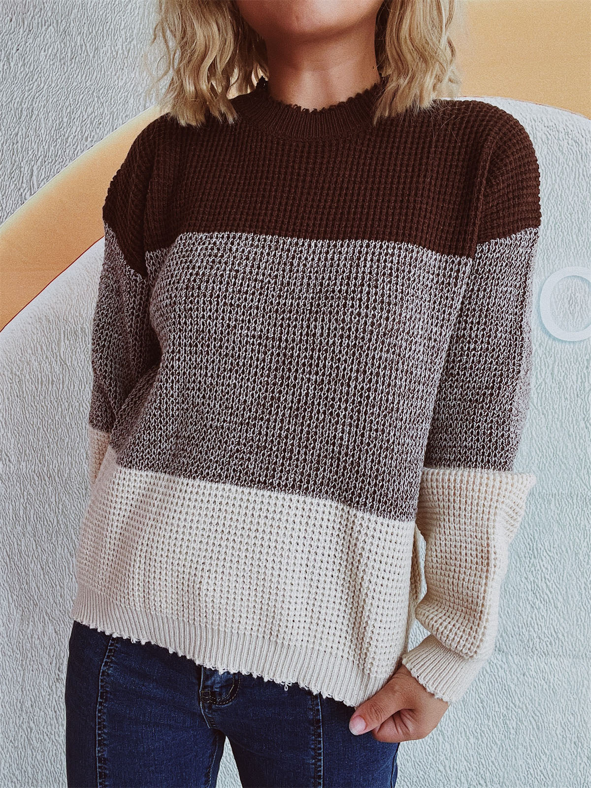 Emilie | Long sleeve sweater with a color block design