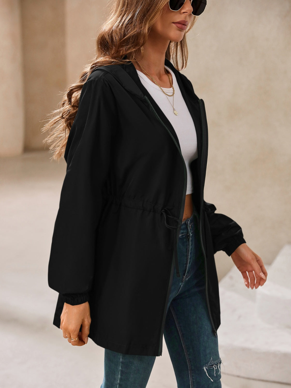 Elvira | Waterproof, long-sleeved outdoor windbreaker with hood