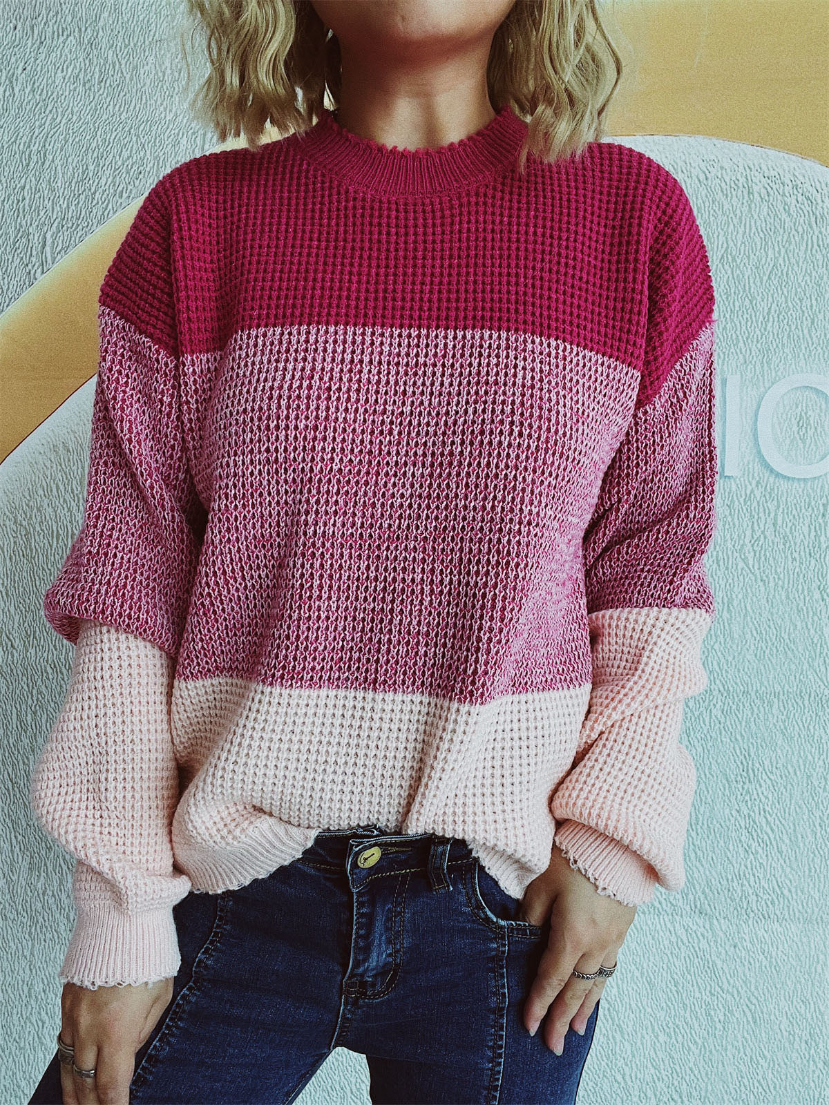 Emilie | Long sleeve sweater with a color block design