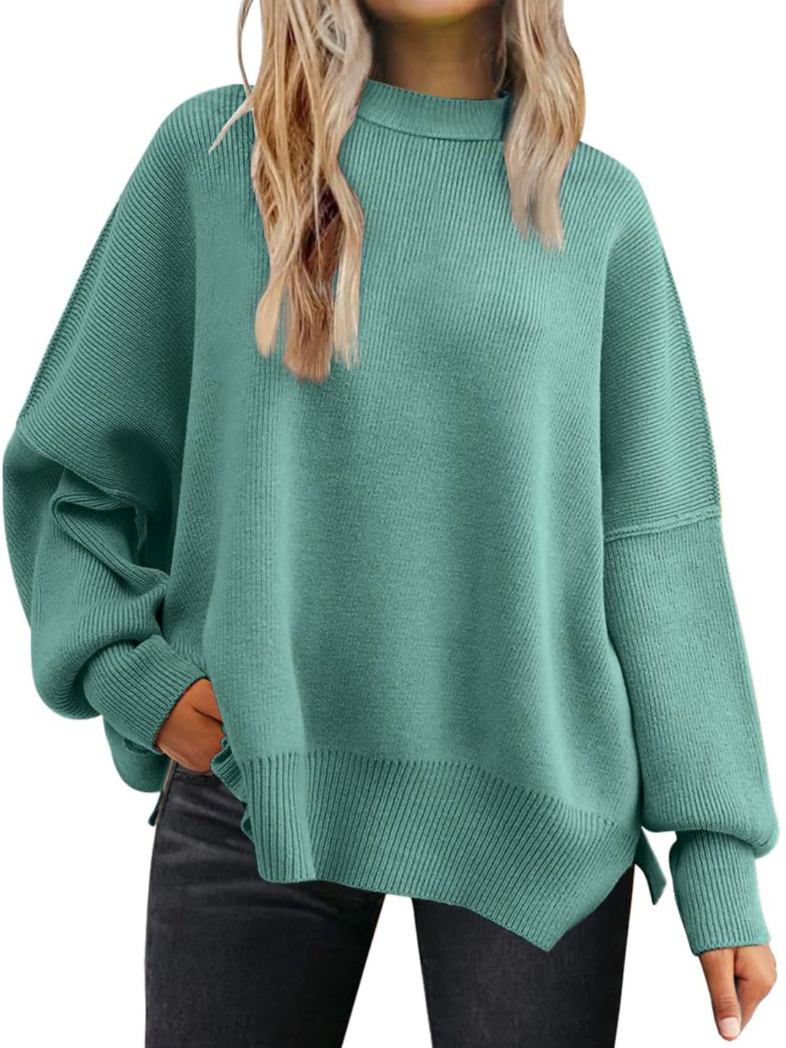 Evelyn | Slit sweater with a crew neck and dropped shoulders