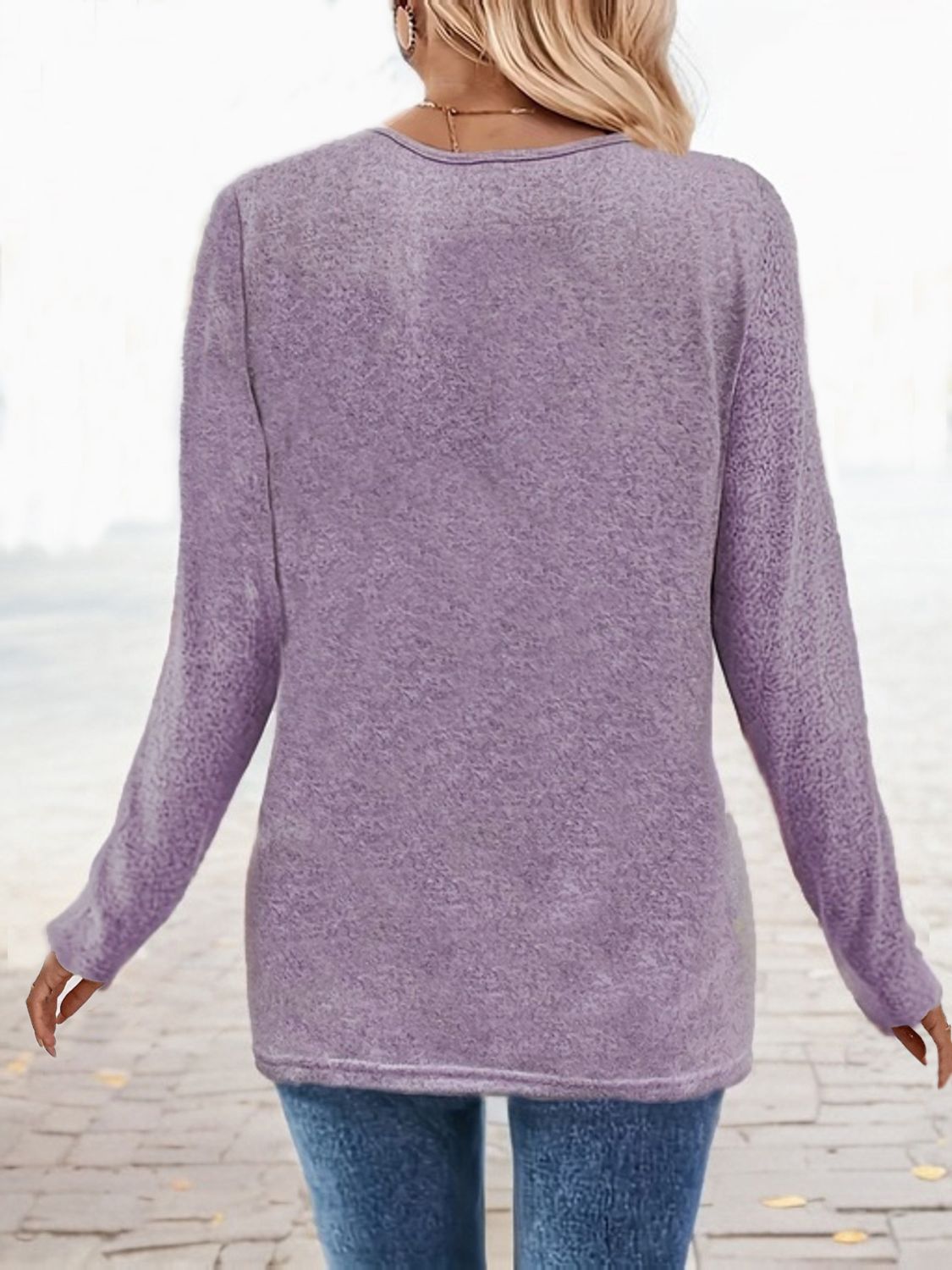 Gitta | Long sleeve t-shirt with a square neckline