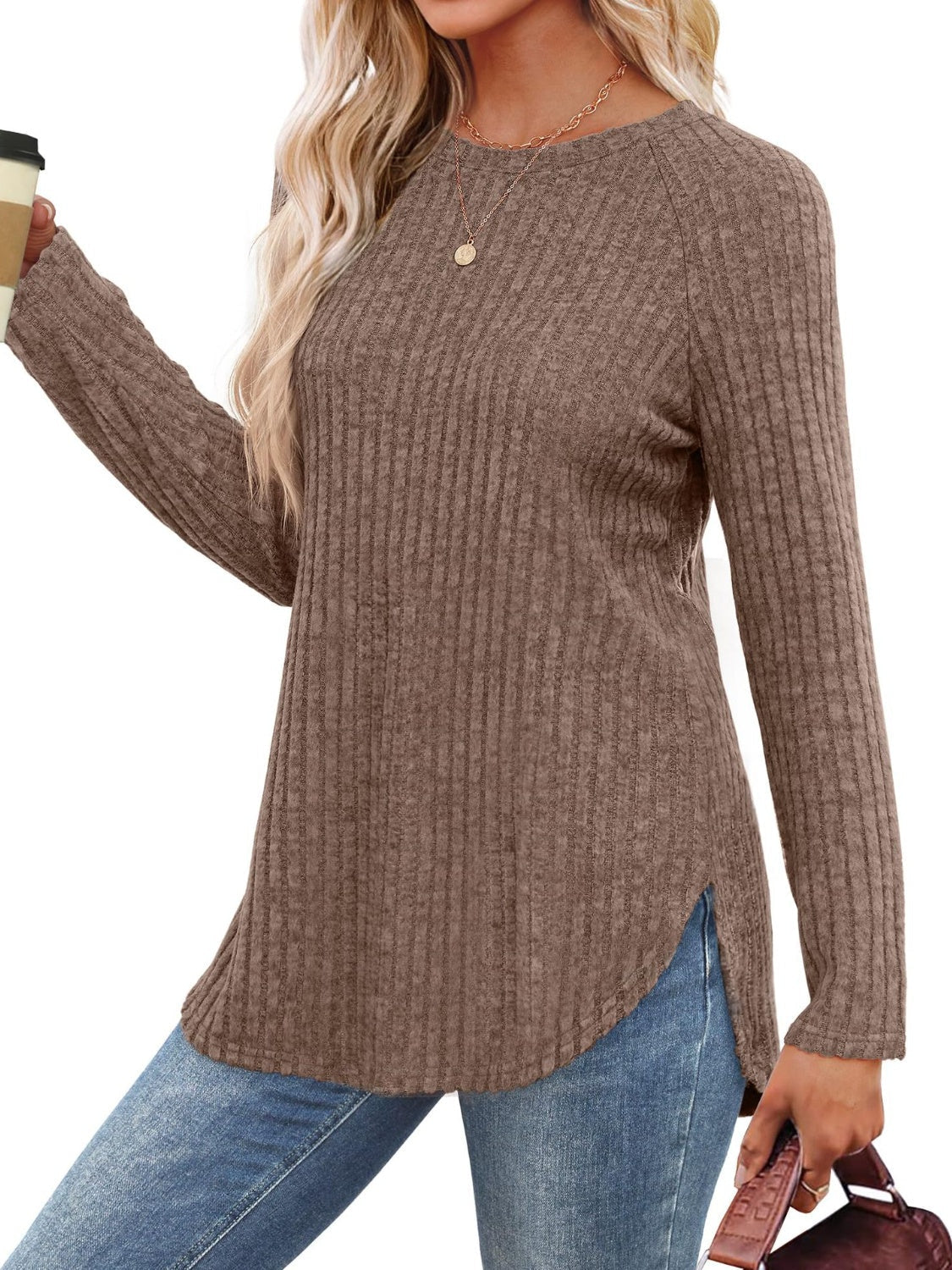 Lucrezia | T-shirt with a crew neck and raglan sleeves