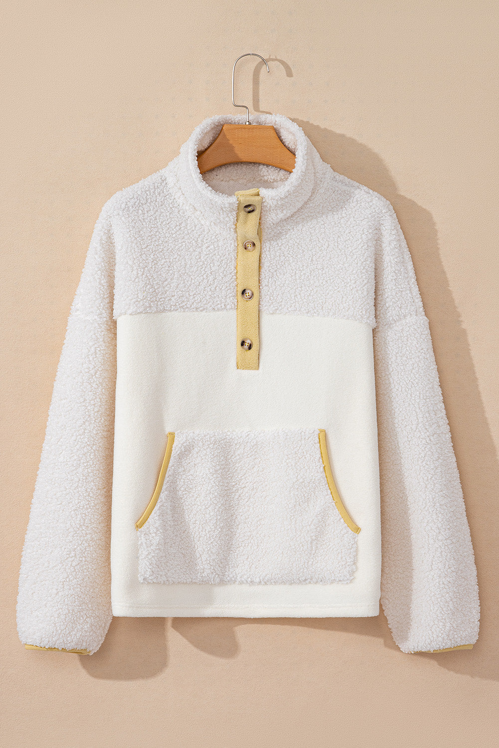 Camila | Fashionable and minimalist winter garment