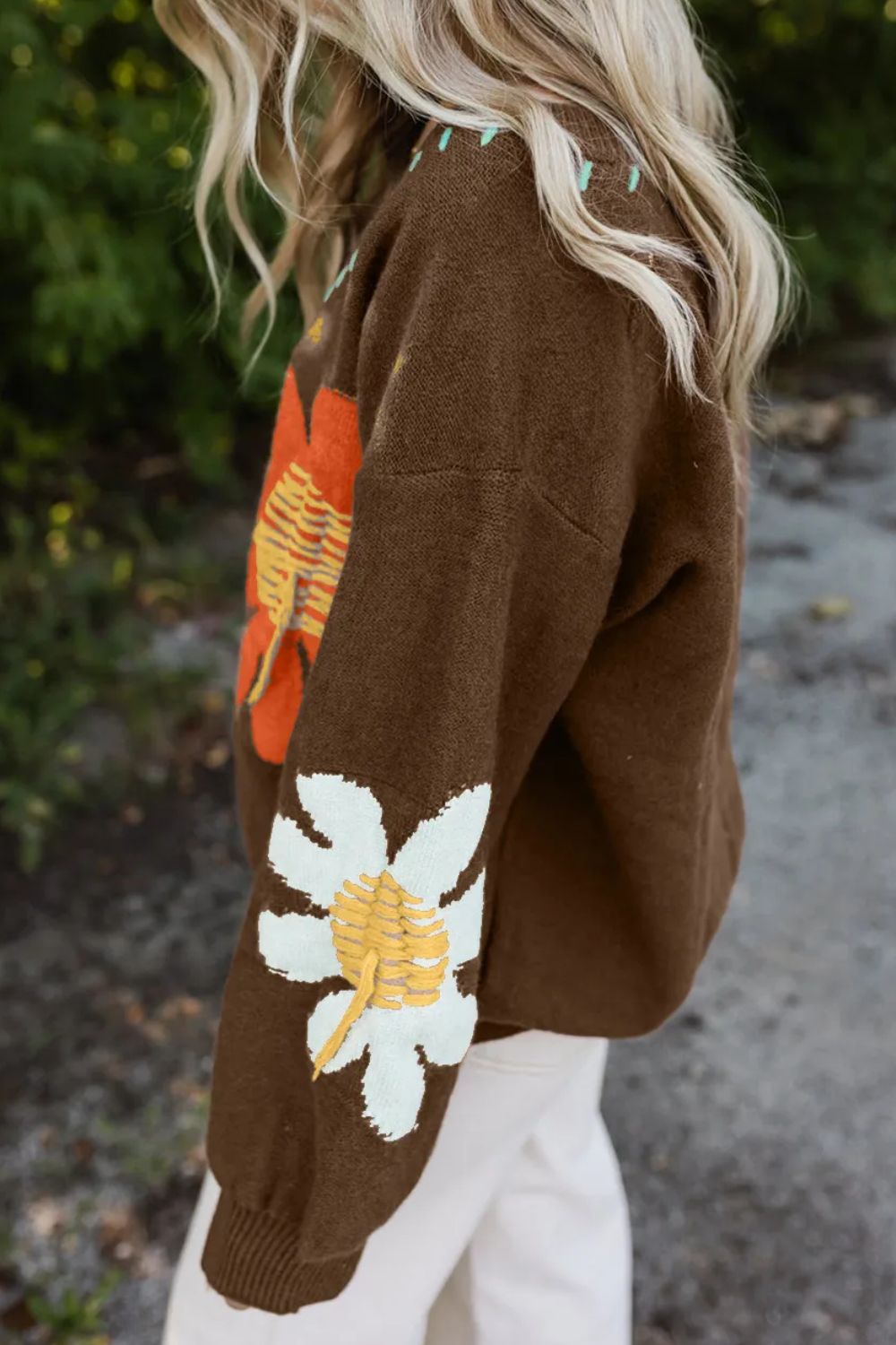 Marta | Floral sweater with a V-neck and dropped shoulders