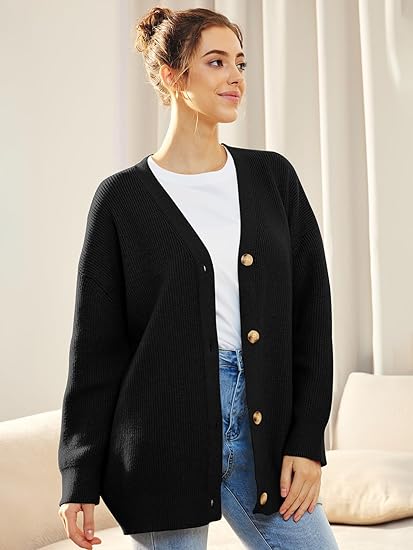 Tatjana | Lightweight cardigan with V-neck and buttons