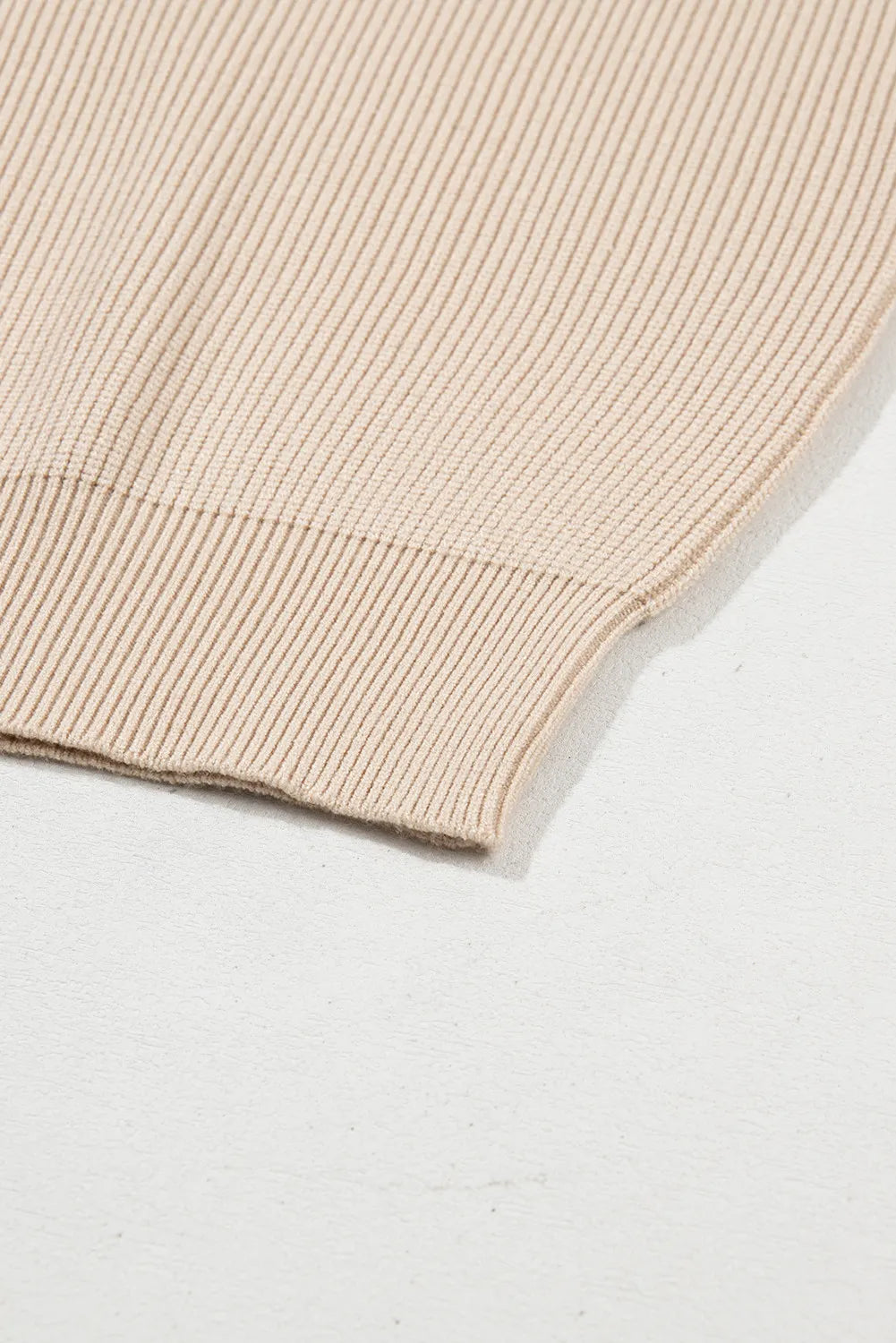 Giorgia | Long-sleeved sweater with a tied V-neck