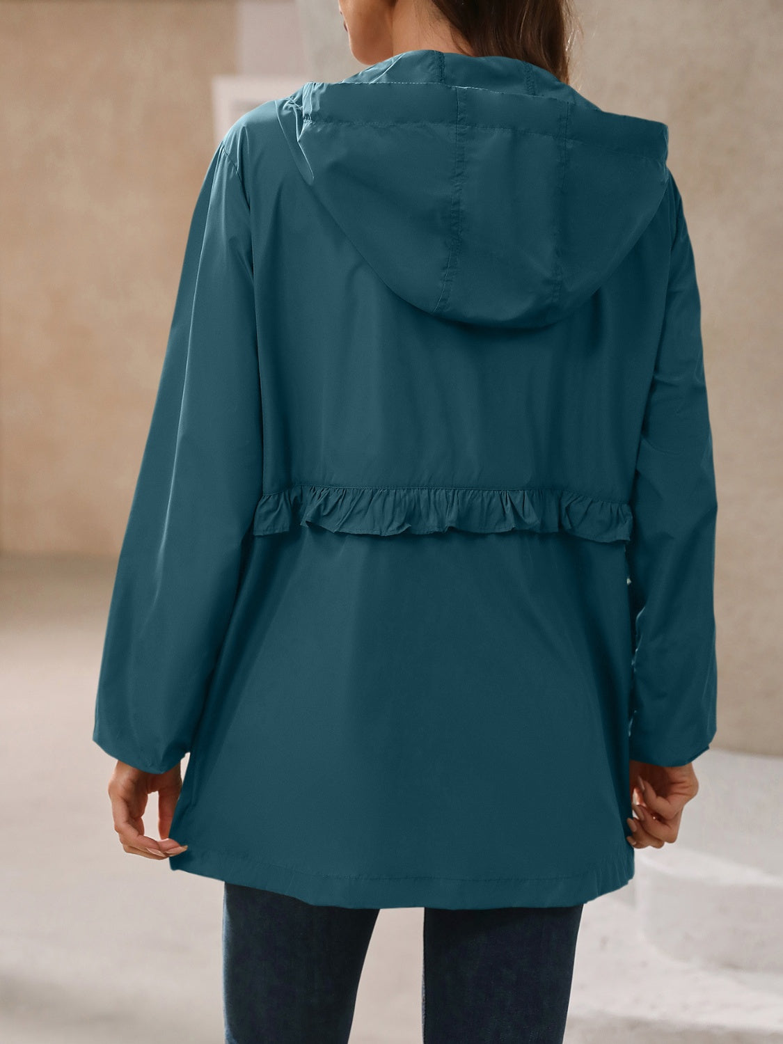 Paulina | Waterproof, long-sleeved outdoor windbreaker with hood